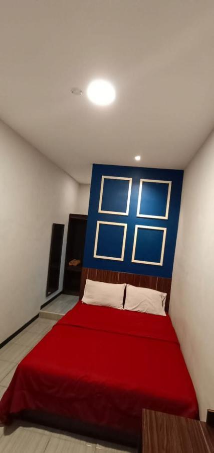 Bromo Family Guest House Kepanjen Esterno foto